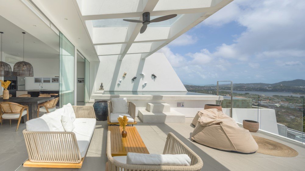 Golden Lotus - The Blossom Villa - Breezy terrace and pool